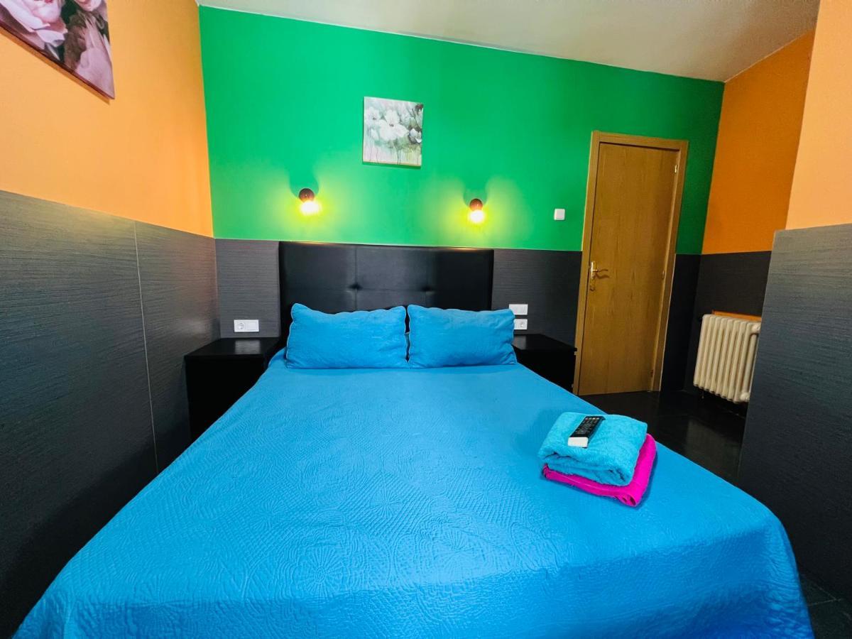 Hostal Numancia Hotel Madrid Ngoại thất bức ảnh