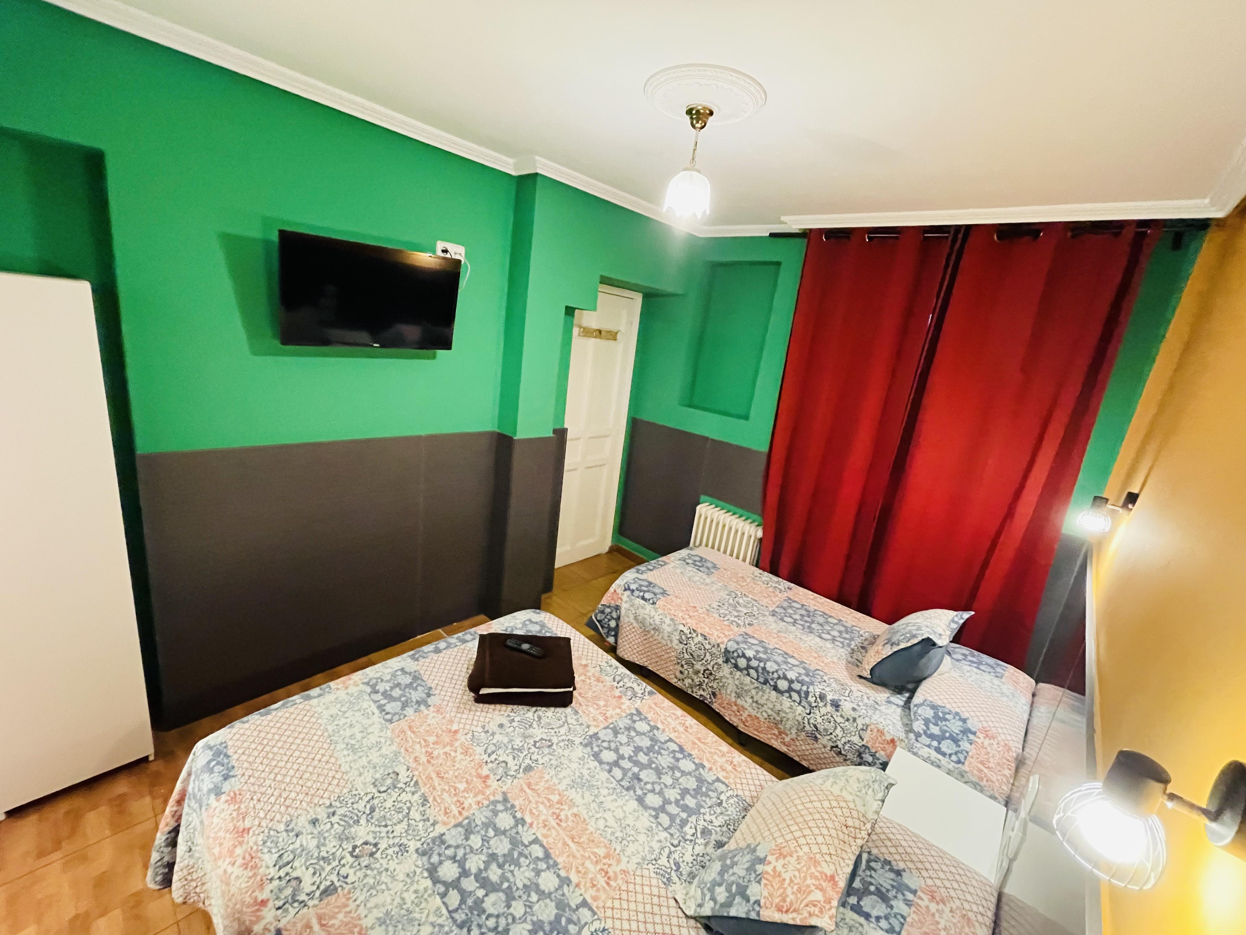 Hostal Numancia Hotel Madrid Ngoại thất bức ảnh