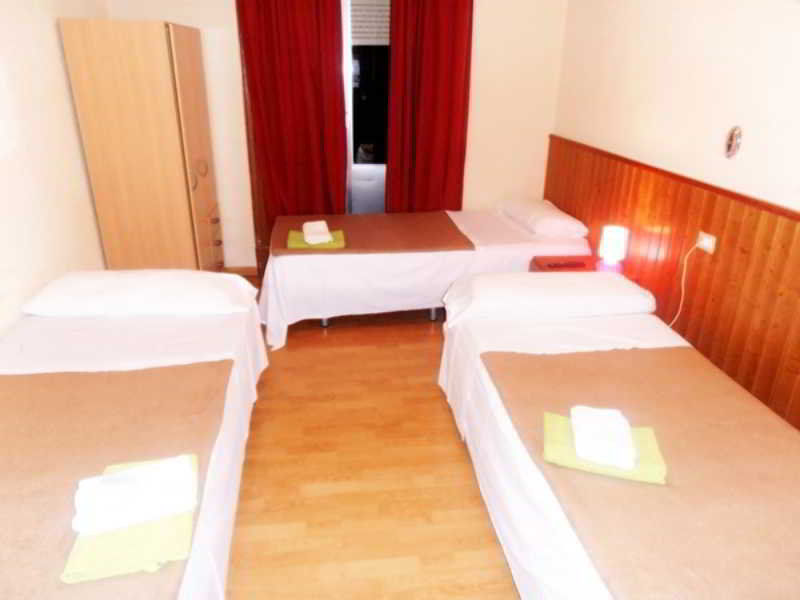 Hostal Numancia Hotel Madrid Ngoại thất bức ảnh