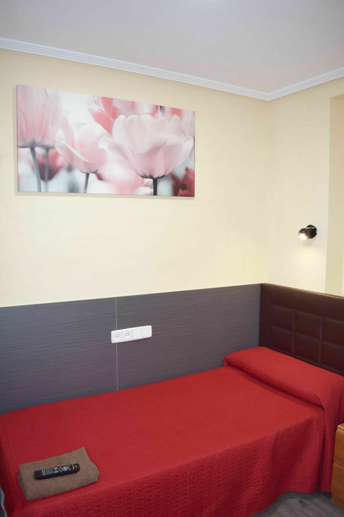 Hostal Numancia Hotel Madrid Ngoại thất bức ảnh